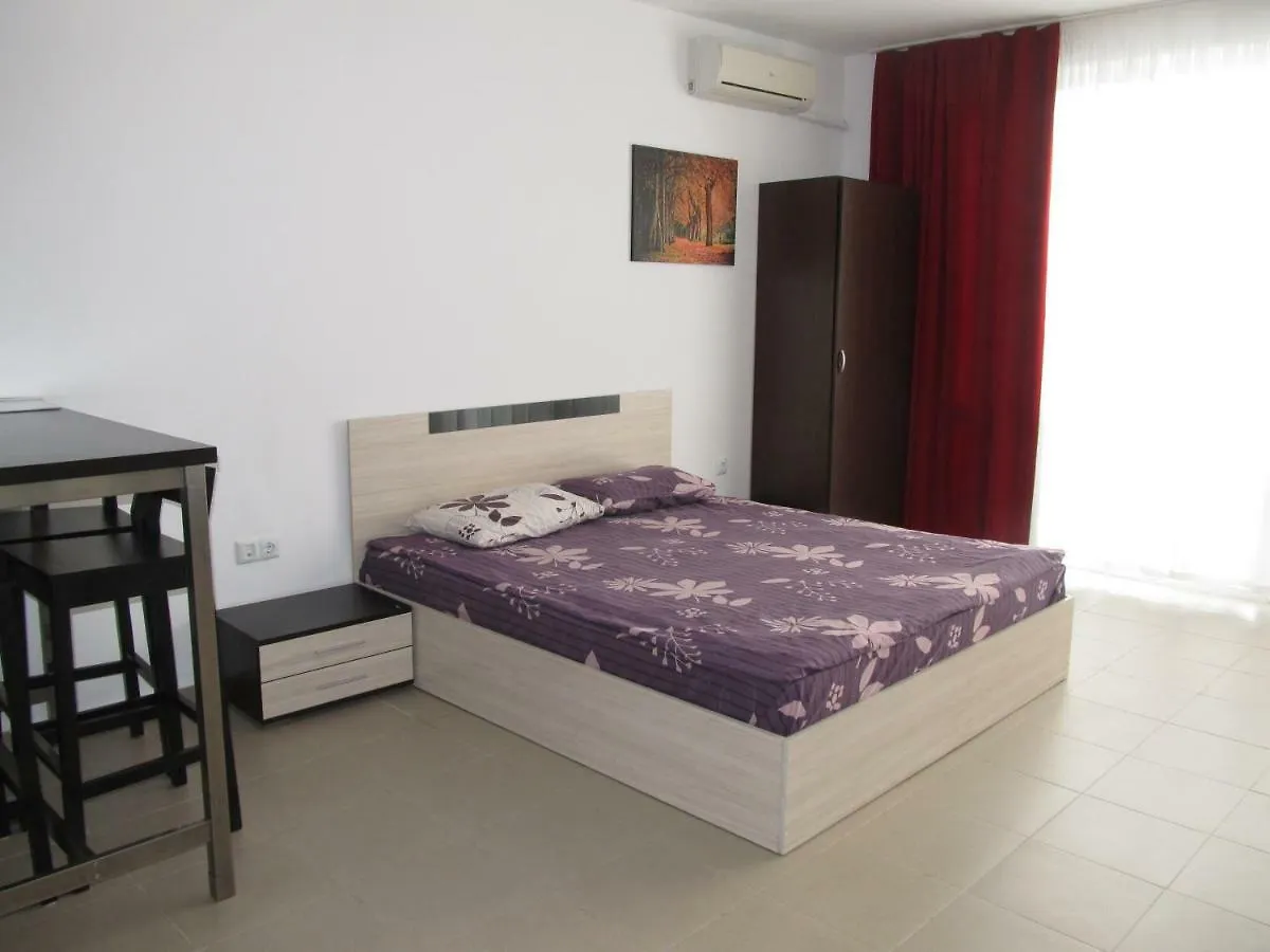 Aparthotel Cote D'Azure Солнечный берег